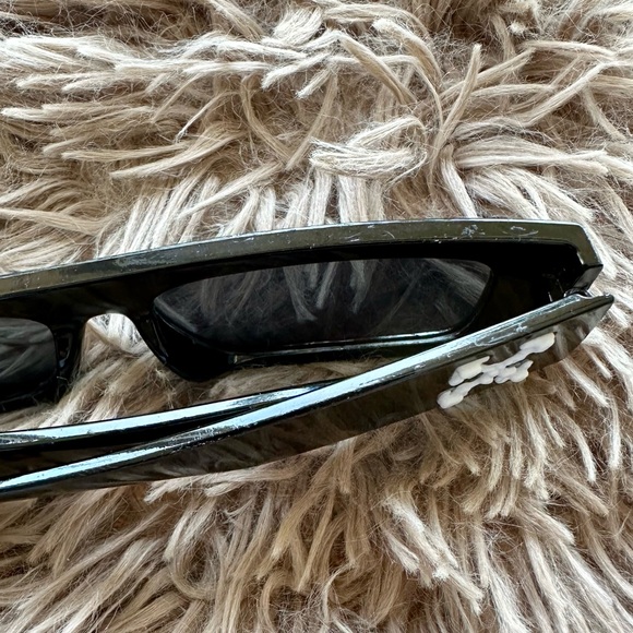 OFF-WHITE Black Embellished Sunglasses - Picture 14 of 14